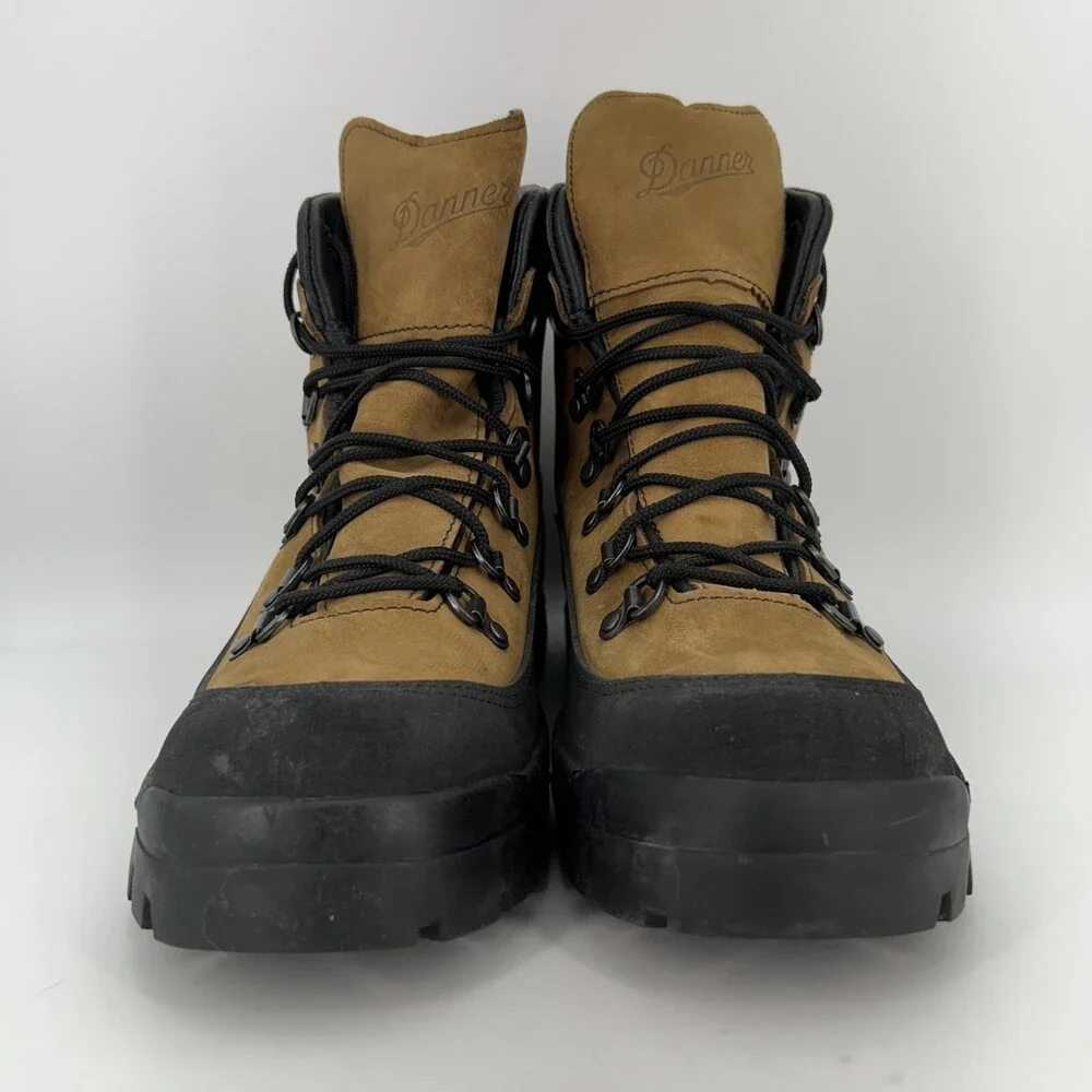 Danner Combat Hiker Boots Mens Size 11.5 Brown Nubuck Vibram USA Tactical Army